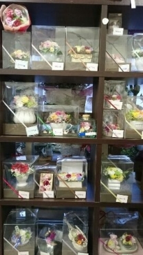 「フラワーショップユーワン」　（岐阜県中津川市）の花屋店舗写真2